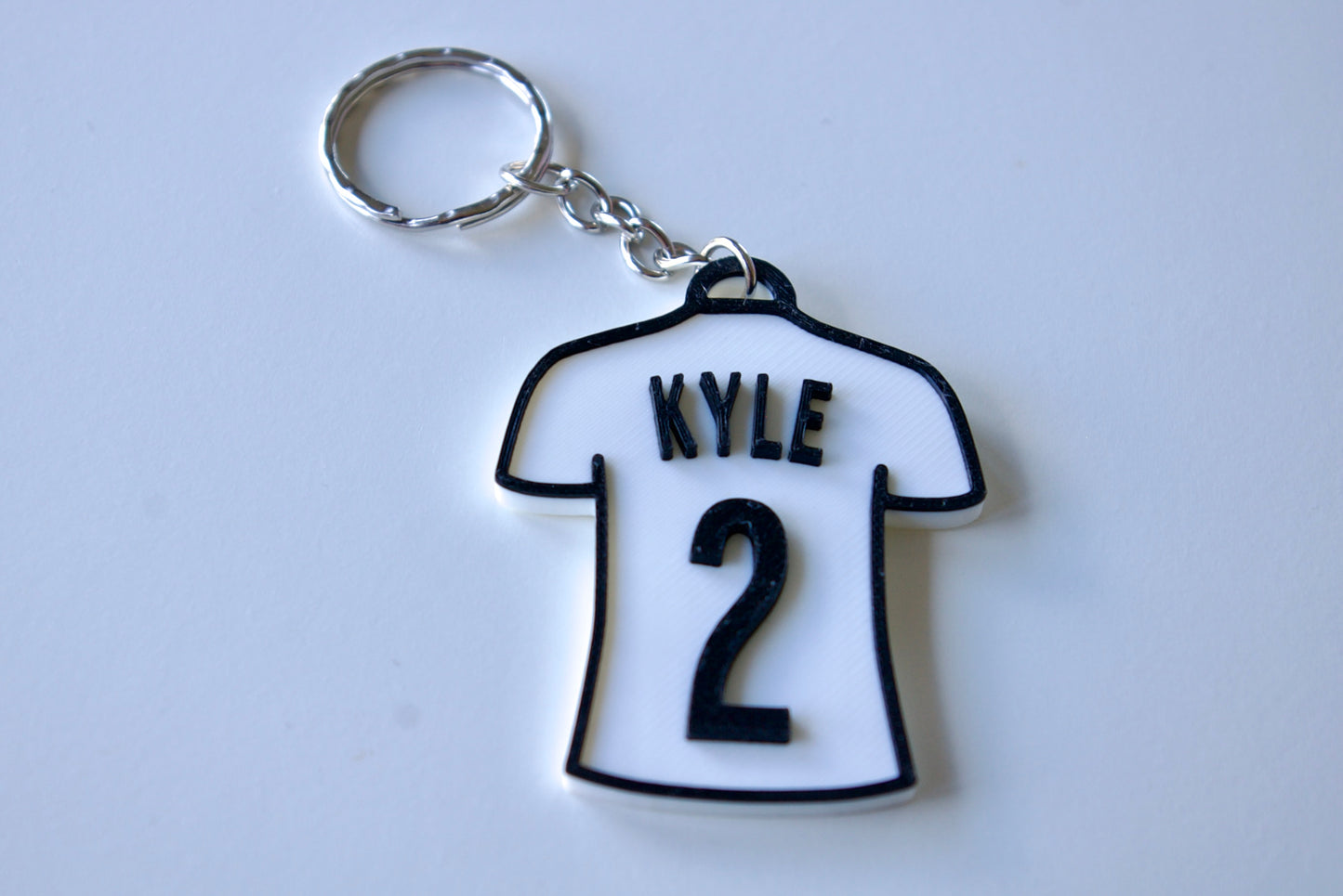 Personalised Football Shirt keychain – add a name and number, choose the colours!