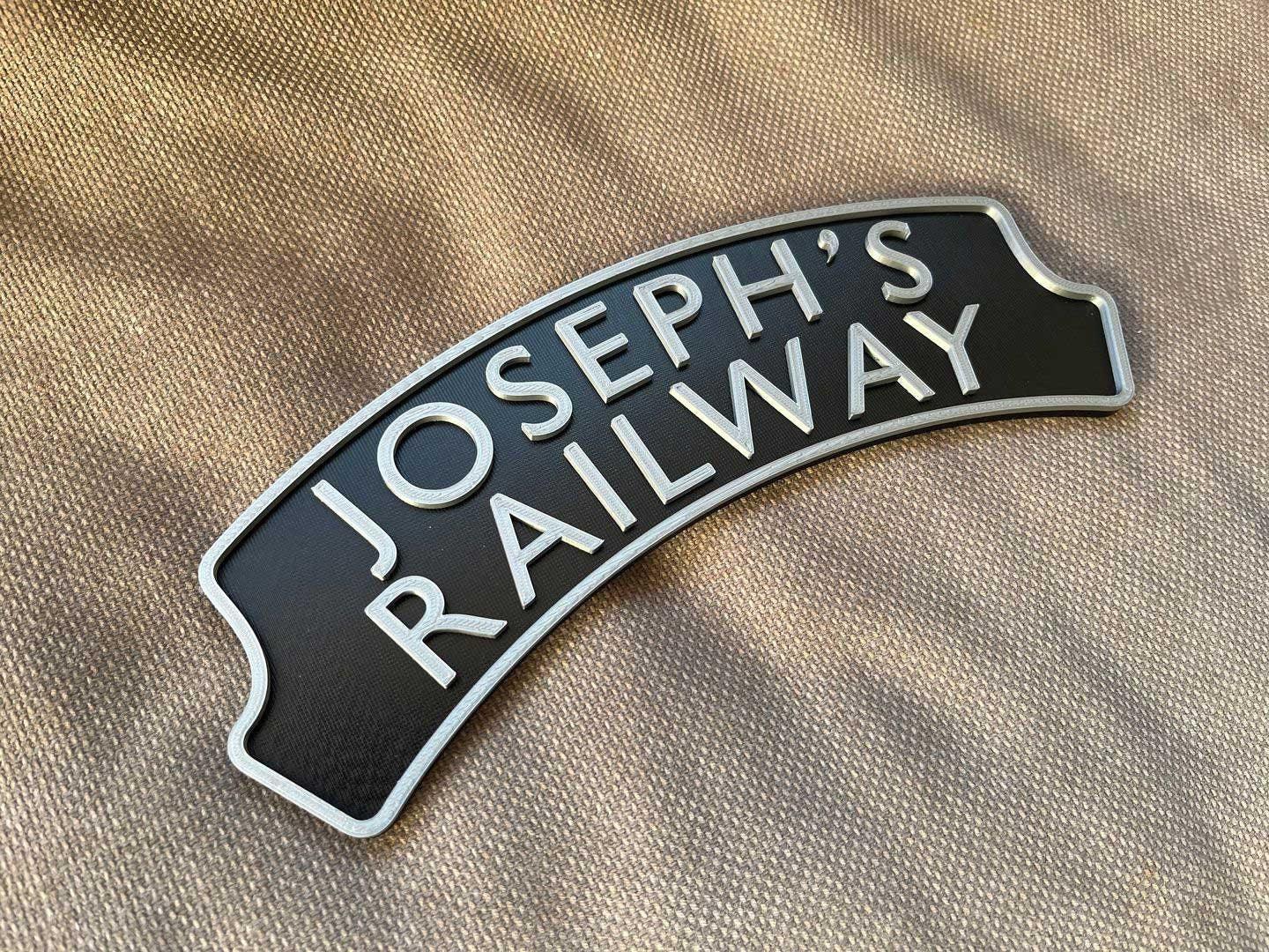Personalised 3d printed Train headboard door plaque sign – add two lines of text, choose your colours, a must for any train enthusiast