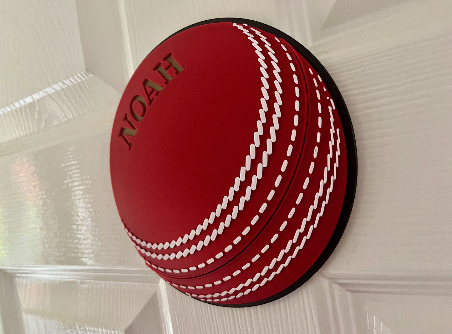 Personalised Cricket Ball Door Plaque, personalised 3D printed to your order – a must have for Cricket fans!