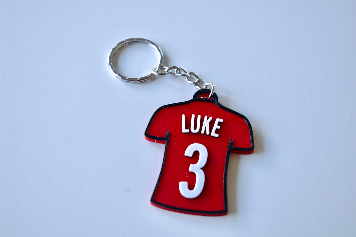 Personalised Football Shirt keychain – add a name and number, choose the colours!