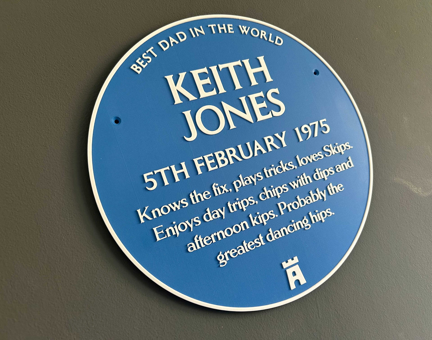 Blue Heritage Plaque XXL size ideal for birthday, retirement, friendship gift with raised 3d letters – a HUGE 300mm diameter Blue Plaque